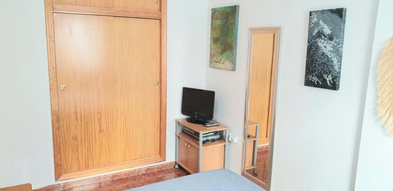 Apartamento Los Gases Торевьиа Экстерьер фото