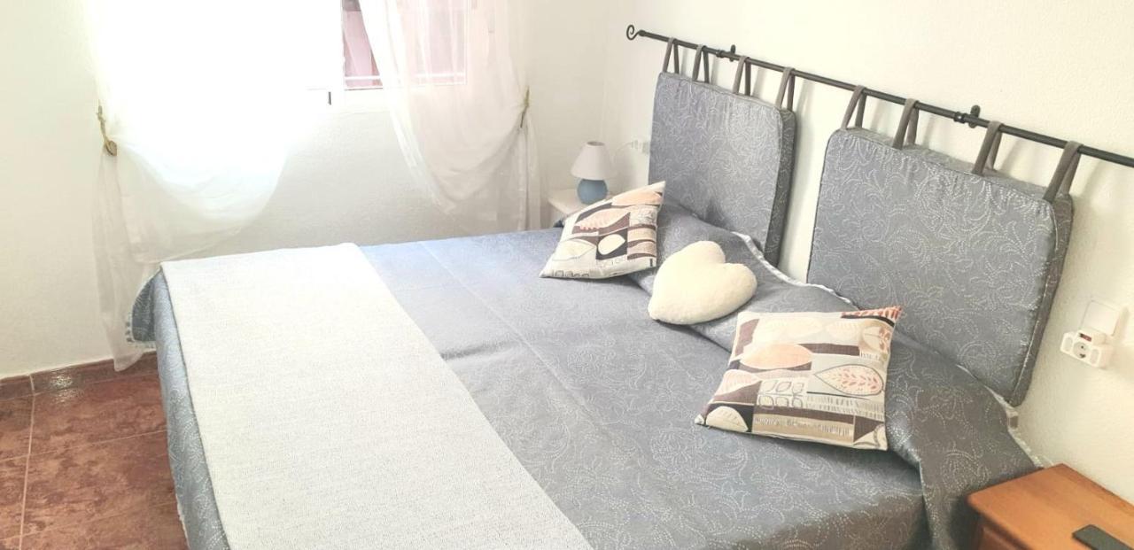 Apartamento Los Gases Торевьиа Экстерьер фото