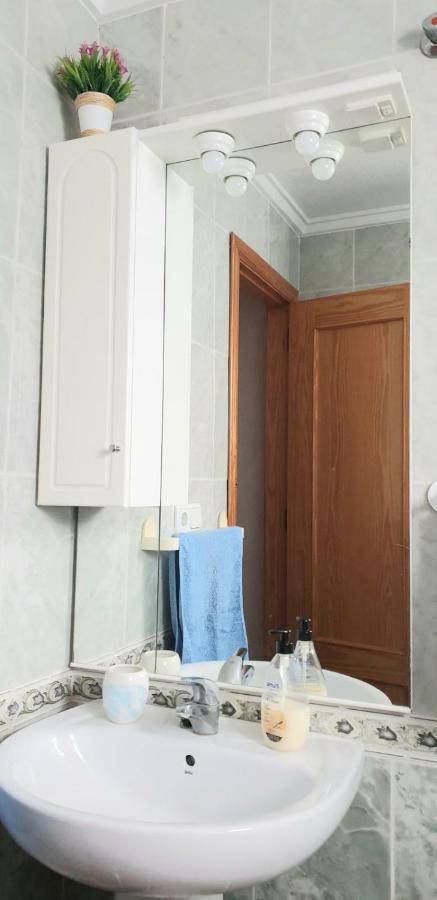 Apartamento Los Gases Торевьиа Экстерьер фото